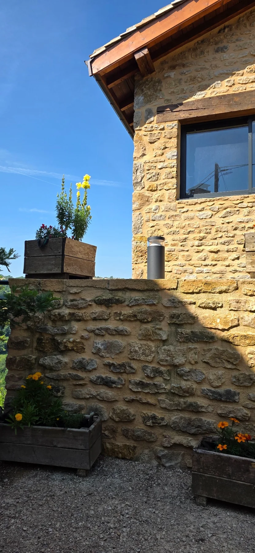 Éclairage d’une façade ancienne